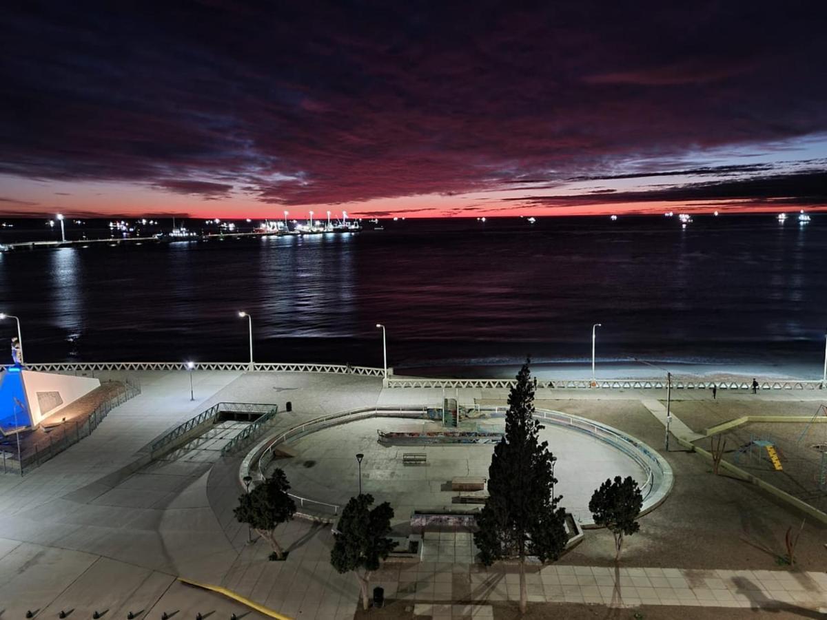Enjoy Departamento Frente Al Mar Lägenhet Puerto Madryn Exteriör bild